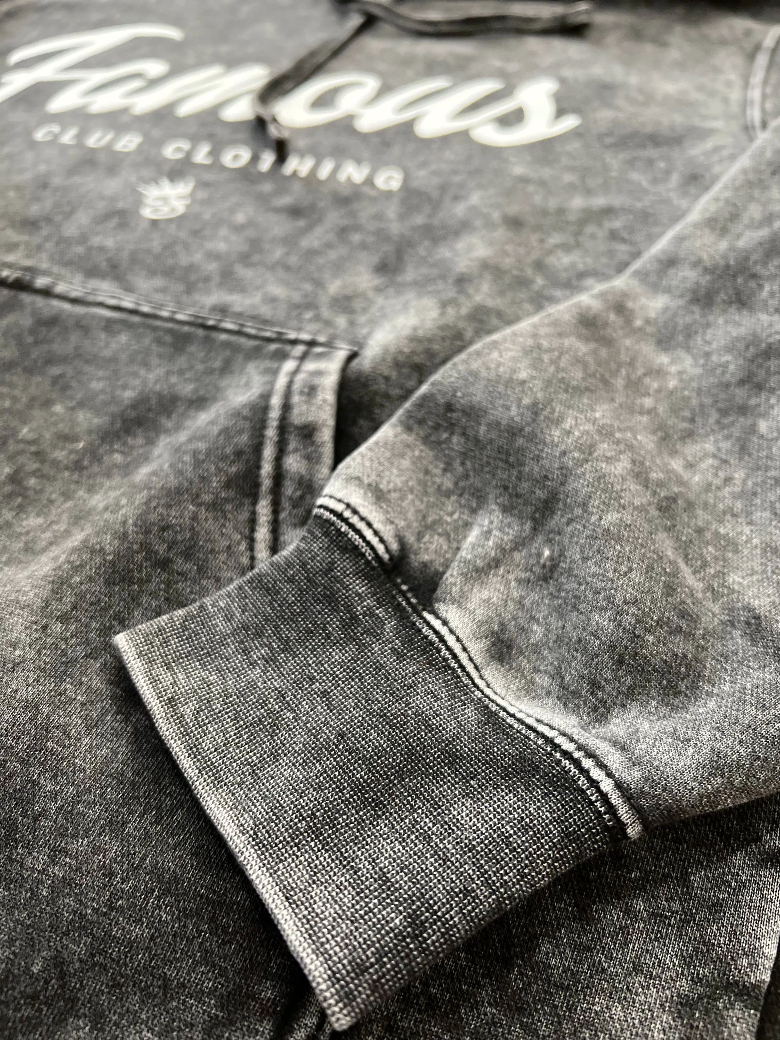STONE WASH / BURG Hoodies