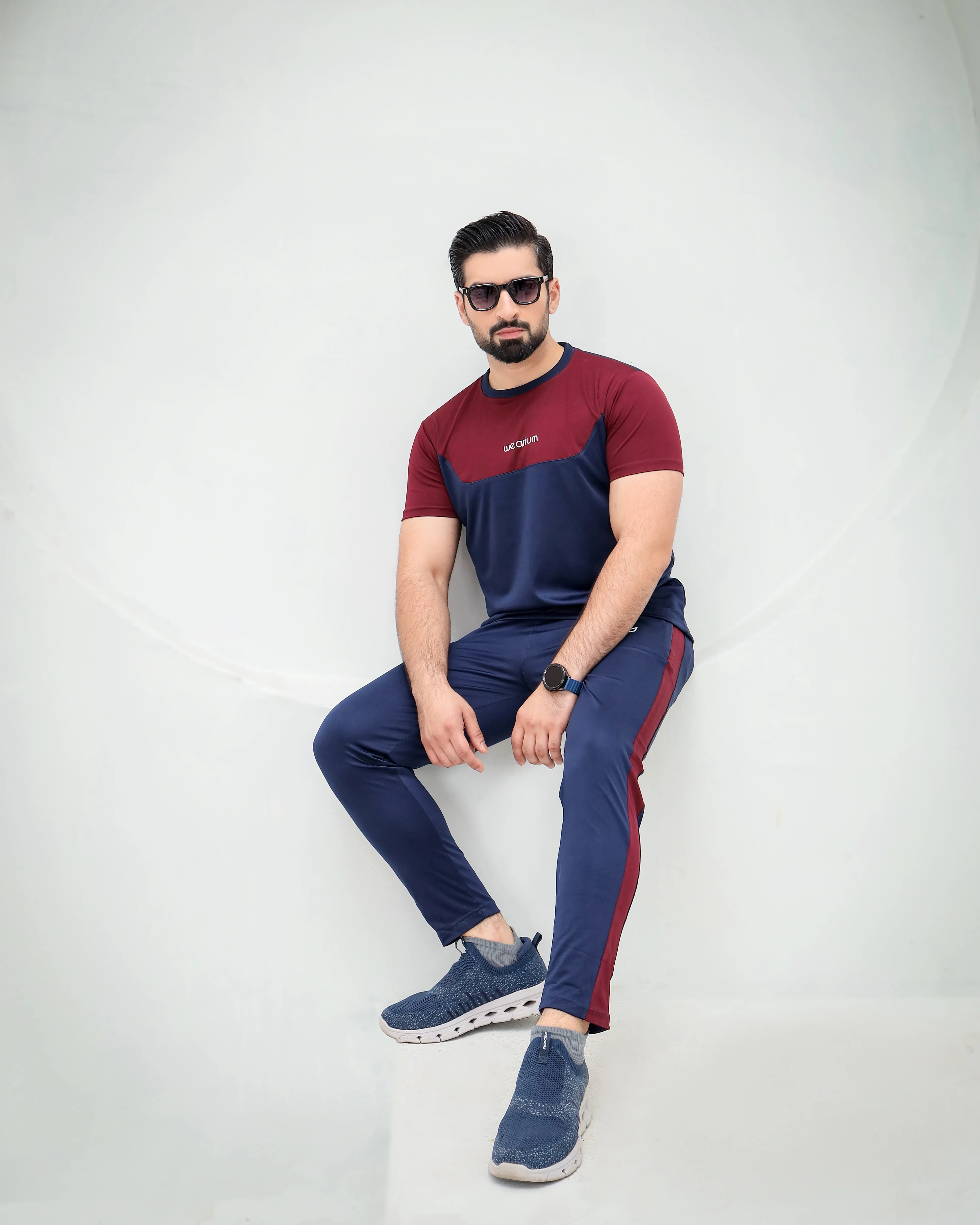 Supreme - Navy/Burgundy Twinset