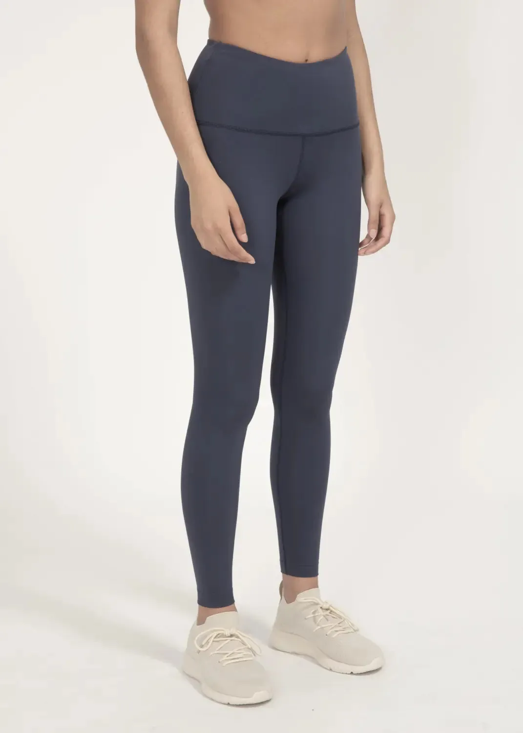 Surf & Yoga Leggings in Midnight blue
