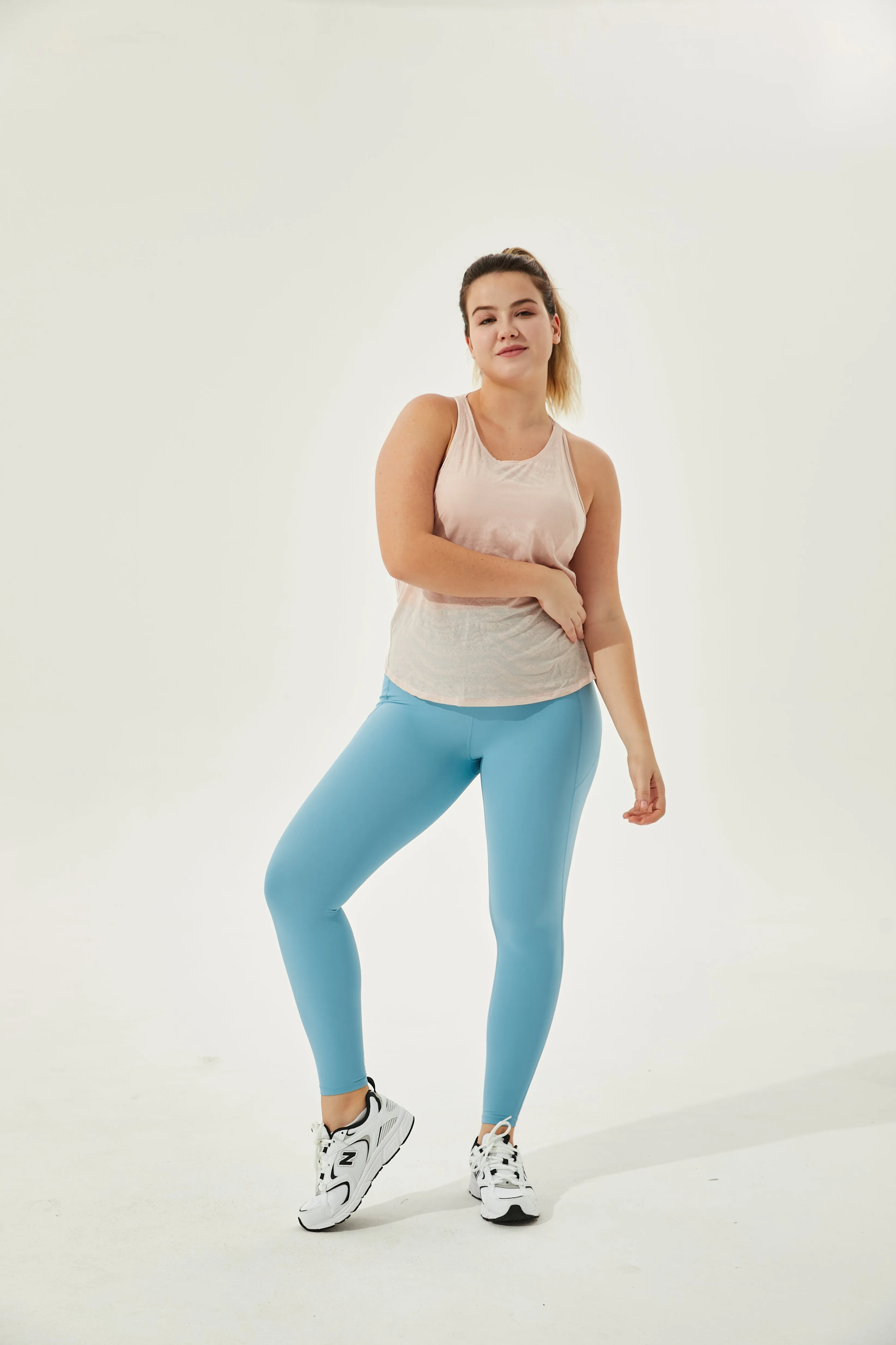 Tangs Display - High-Waist Camel-Toe Proof Tummy Tamer Leggings With Pockets