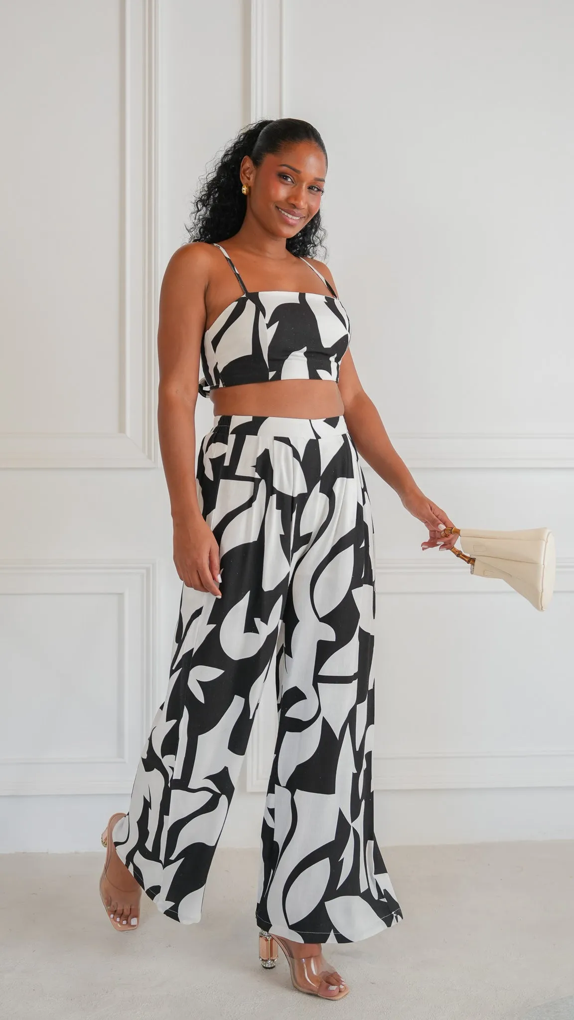 Trova Set