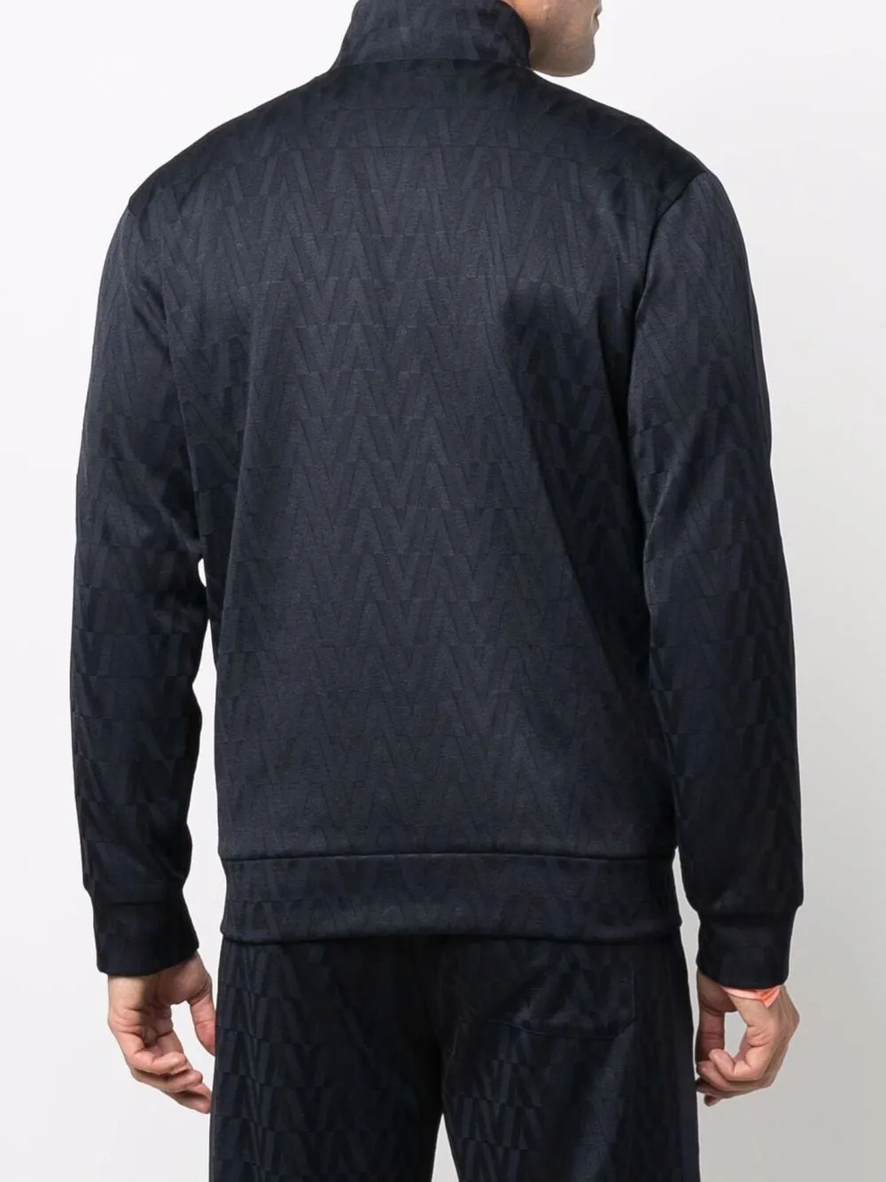 V Optical track jacket