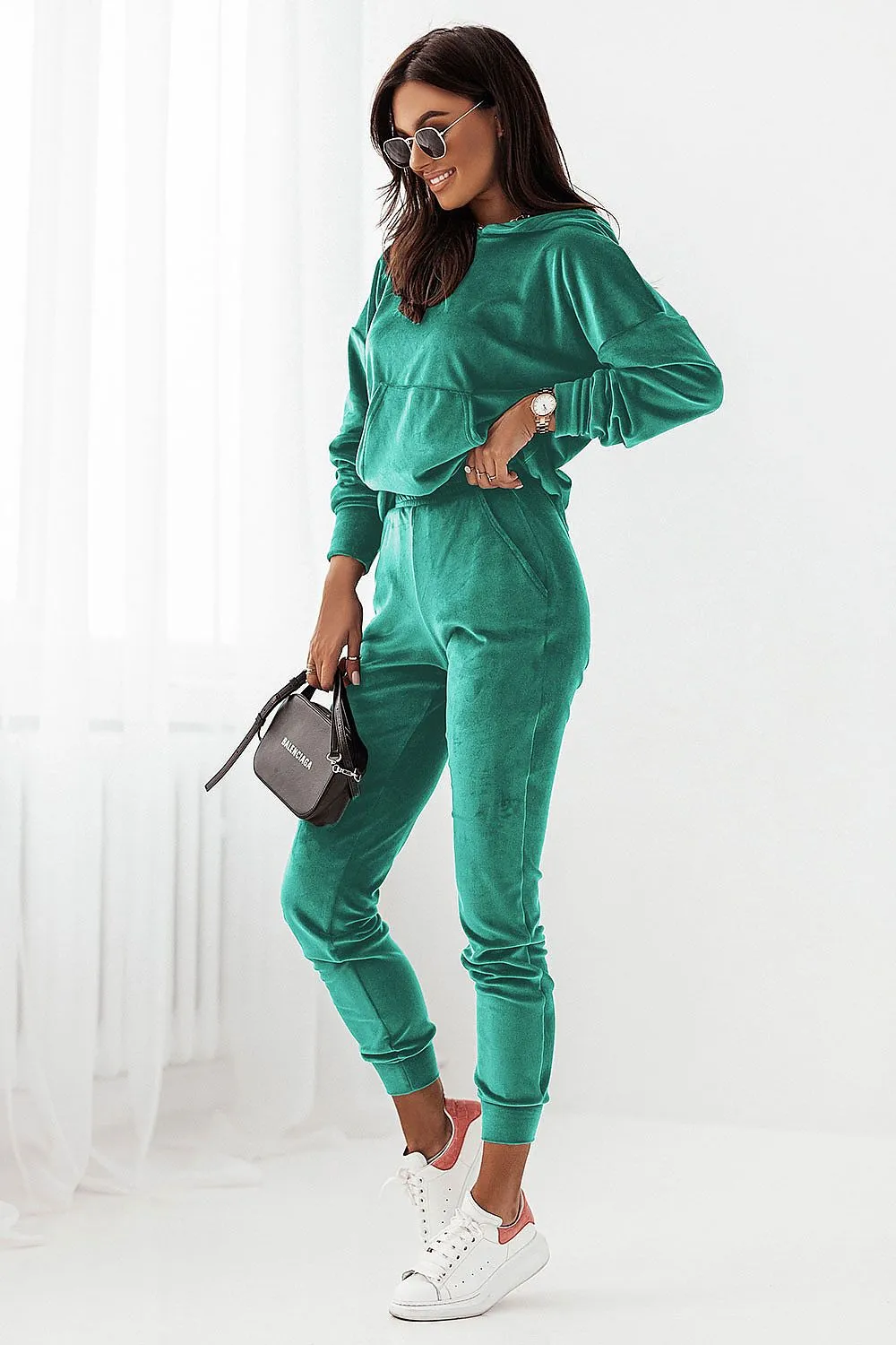 Velour Tracksuit Set – Luxurious Comfort, Effortless Style!