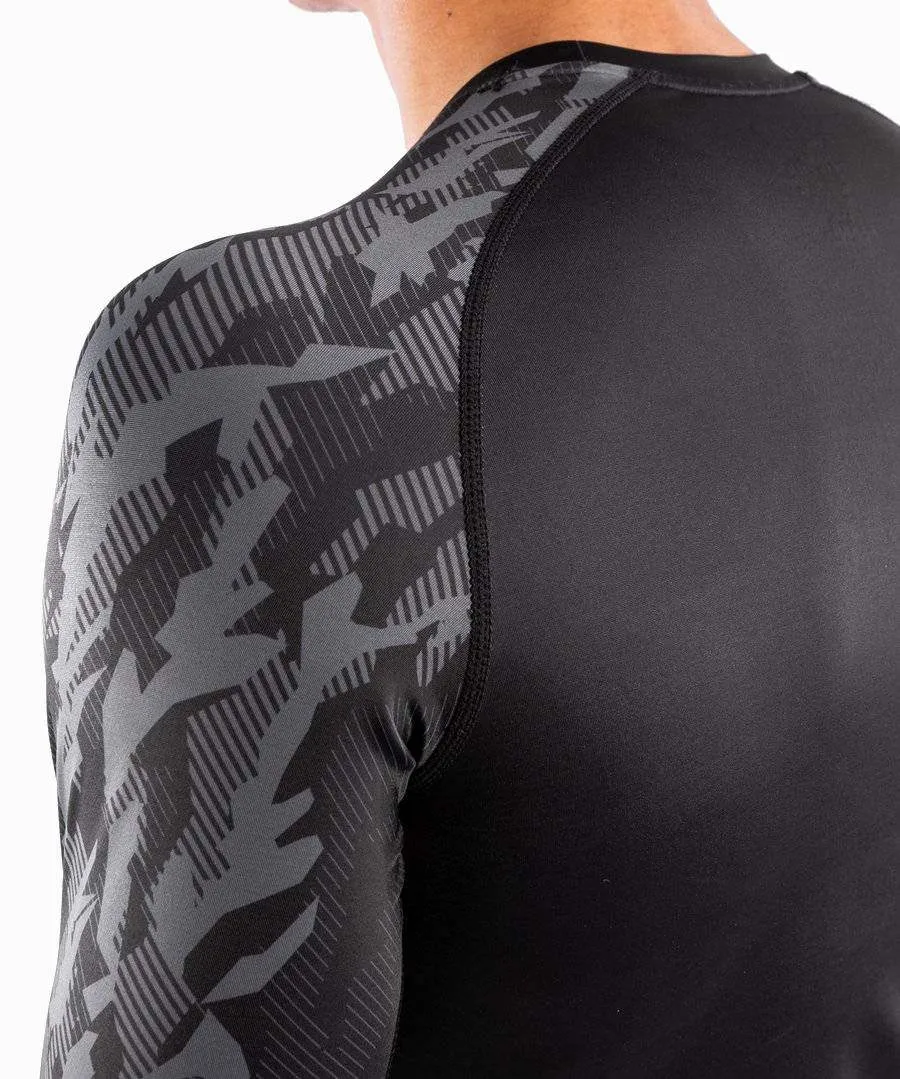 VENUM® UFC AUTHENTIC FIGHT WEEK MEN'S PERFORMANCE LONG SLEEVE RASHGUARD