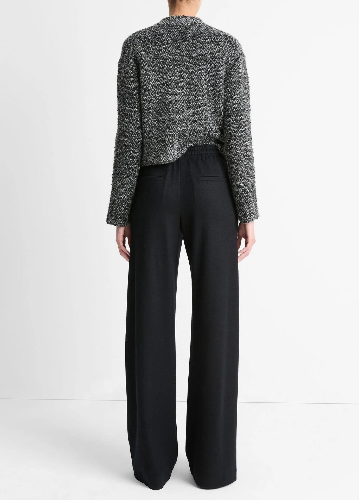 Vince Mid Rise Drawstring Pull On Pant in Black