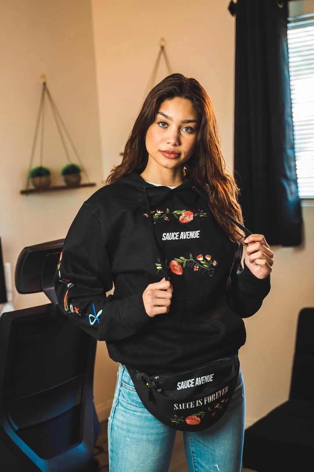 White SA | Floral Black Hoodie (=)