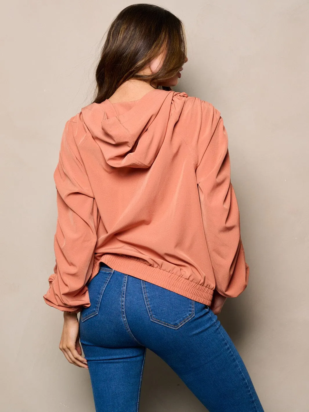 WOMEN'S LONG RUCHED SLEEVES ZIP UP POCKETS HOODED JACKET