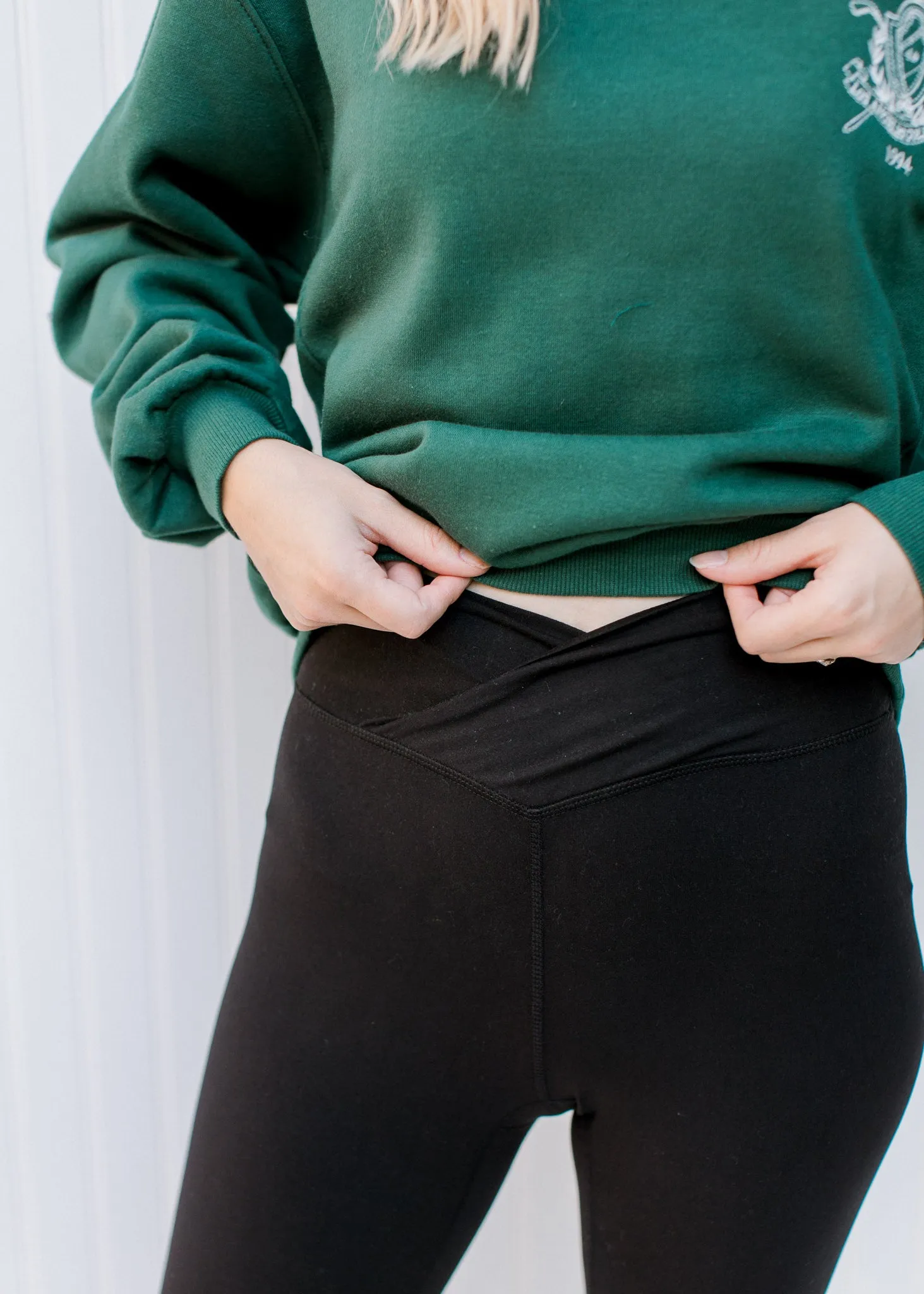 X V Front Black Leggings