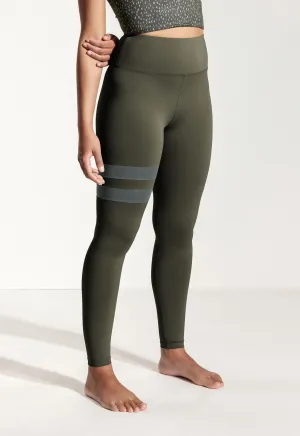 Yoga Leggings „Larimar “ in Piniengrün